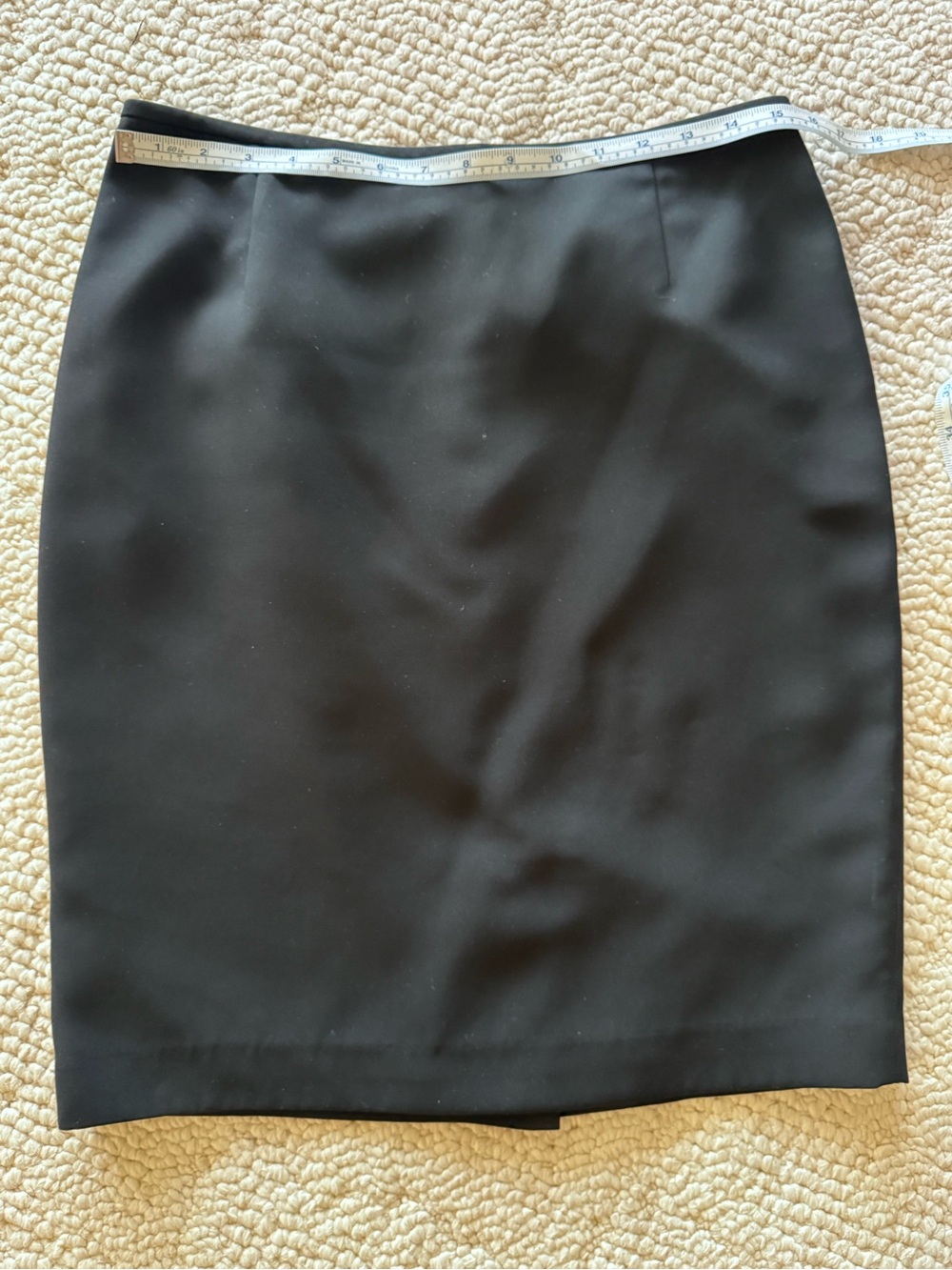 Kasper Black Pencil Skirt - Sleek Professional Style